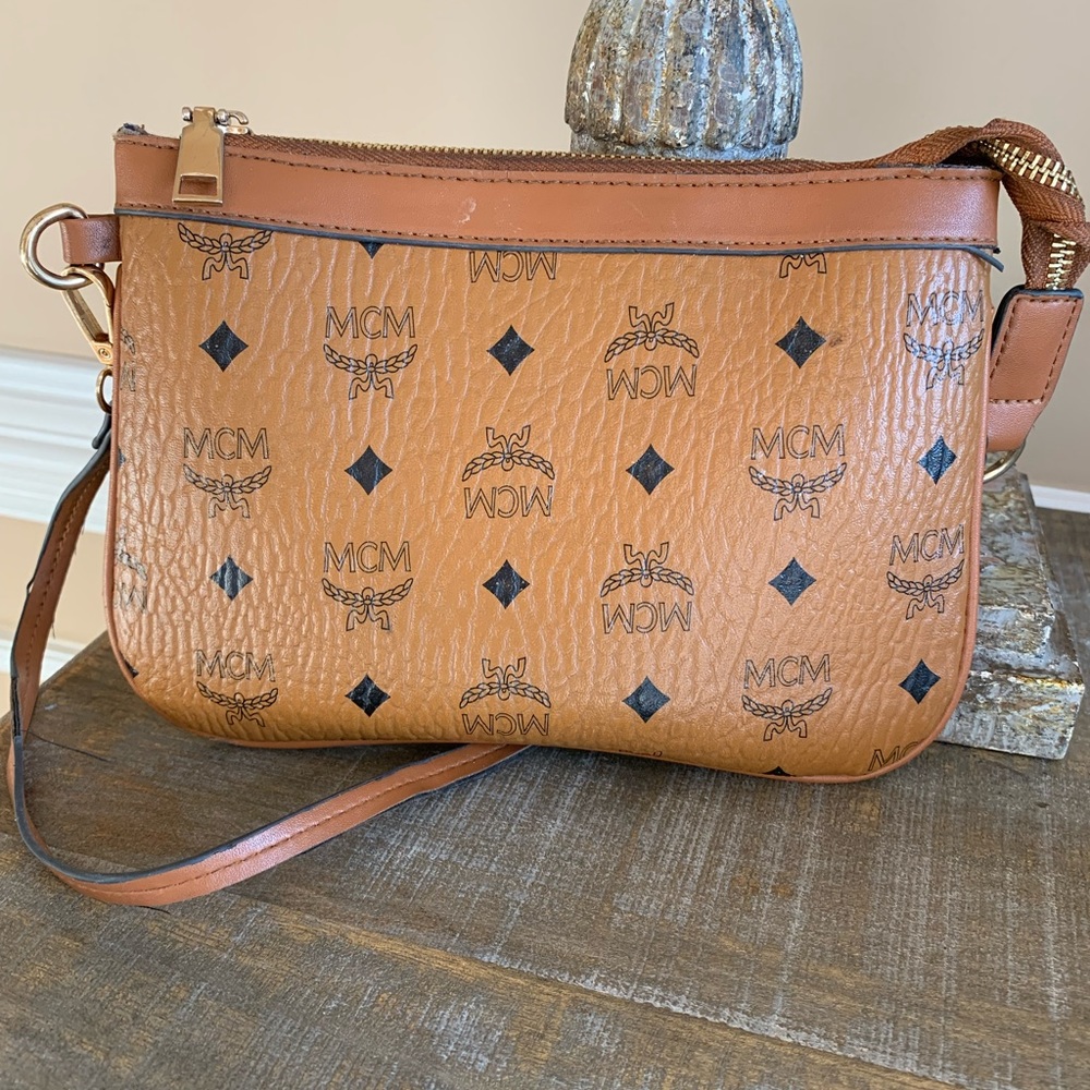 MCM Liz pouch/ wristlet Cognac.